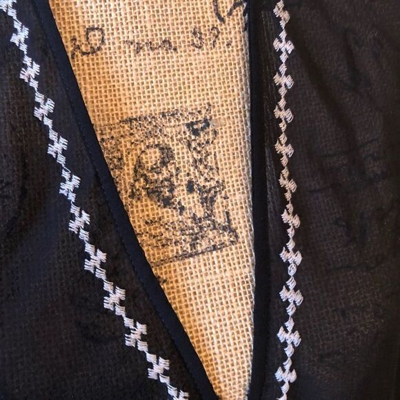 American Eagle Kimono wrap embroidered XS/S EUC - Picture 4 of 9